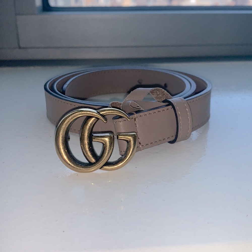 Authentic Leather Gucci Double G Belt in dusty pink